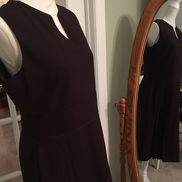 Ann Taylor Dresses & Skirts - Talk about perfect for fall! Gorgeous dress!